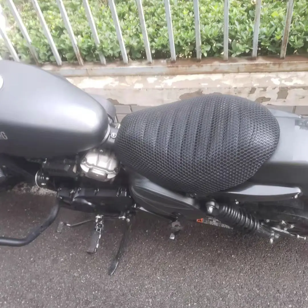 Air Cushion Seat Cushion Cover Non-Slip Motorcycle Accessories For Hyosung GV300S
Air Cushion Seat Cushion Cover Non-Slip Motorcycle Accessories For Hyosung GV300S