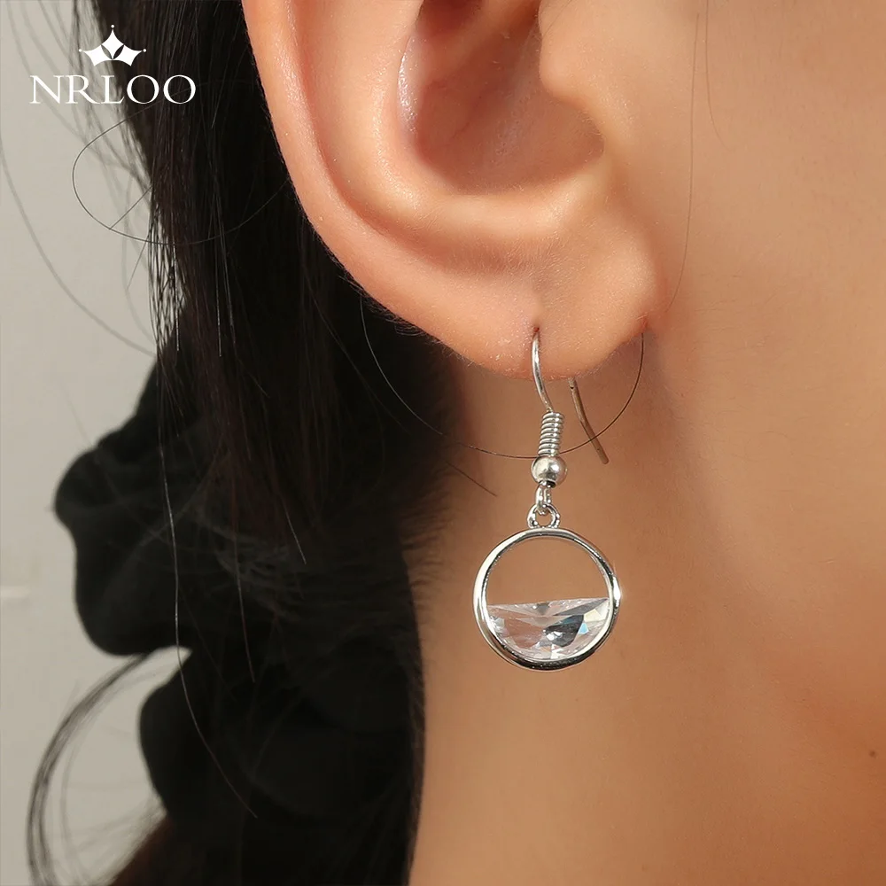 Geometric Circle Earrings Female Earrings Punk Elegant Golden Zircon Pendant Earrings Ladies Party Jewelry Gift 2021
Geometric Circle Earrings Female Earrings Punk Elegant Golden Zircon Pendant Earrings Ladies Party Jewelry Gift 2021