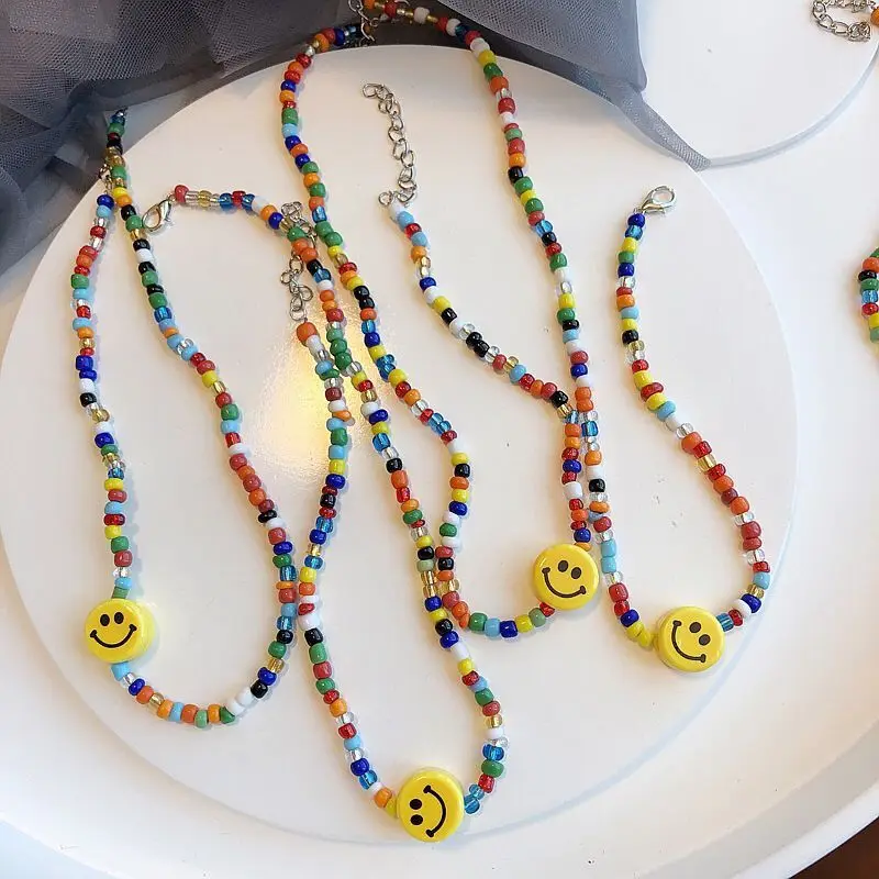 GDragon PEACEMIUNSONE Lisa JENNIE Choker Smile Face Beads Newcklace 
GDragon PEACEMIUNSONE Lisa JENNIE Choker Smile Face Beads Newcklace