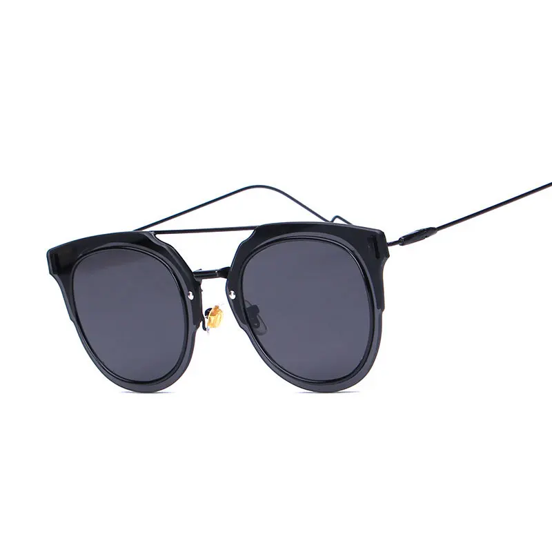 New European and American Personality D Family Sunglasses Flat Metal Frame Women's Sunglasses Wholesale Sunglasses Glasses
New European and American Personality D Family Sunglasses Flat Metal Frame Women's Sunglasses Wholesale Sunglasses Glasses