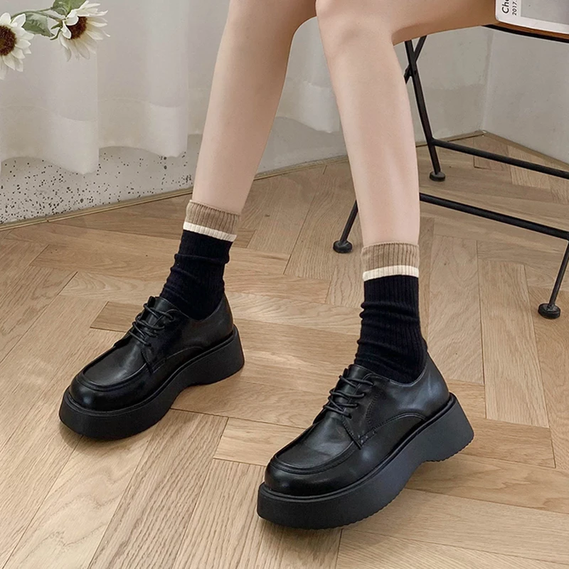 Туфли кожаные униформы в британском стиле для девушек, маленькие модные туфли черного цвета в стиле ретро, Туфли Мэри Джейн на платформе, Лолита, 2021
Туфли кожаные униформы в британском стиле для девушек, маленькие модные туфли черного цвета в стиле ретро, Туфли Мэри Джейн на платформе, Лолита, 2021