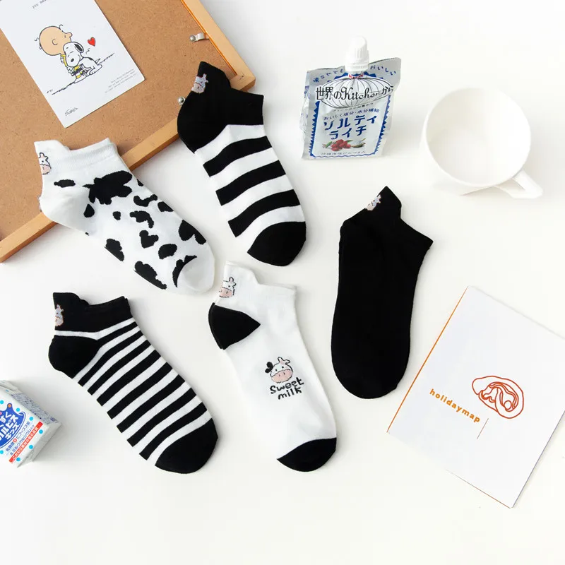 5 Pairs Women Socks Cow Print Cartoon Sock Four Seasons Cotton Short Socks Striped Solid Comfortable Casual Ankle Socks
5 Pairs Women Socks Cow Print Cartoon Sock Four Seasons Cotton Short Socks Striped Solid Comfortable Casual Ankle Socks