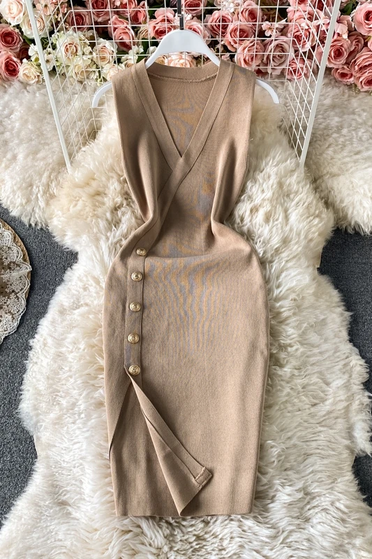 Solid Black Sexy High Waist Split Deep V-neck Knitted Dress Lady Vest Sleeveless 2021 Summer Fashion Elegant Women Party
Solid Black Sexy High Waist Split Deep V-neck Knitted Dress Lady Vest Sleeveless 2021 Summer Fashion Elegant Women Party
