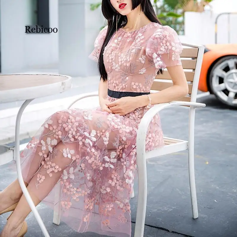 High Quality Mesh Embroidery Floral Sequin Slim Elegant Dress Summer Women's Short sleeve Ruched Sweet Female clothes Dress
High Quality Mesh Embroidery Floral Sequin Slim Elegant Dress Summer Women's Short sleeve Ruched Sweet Female clothes Dress