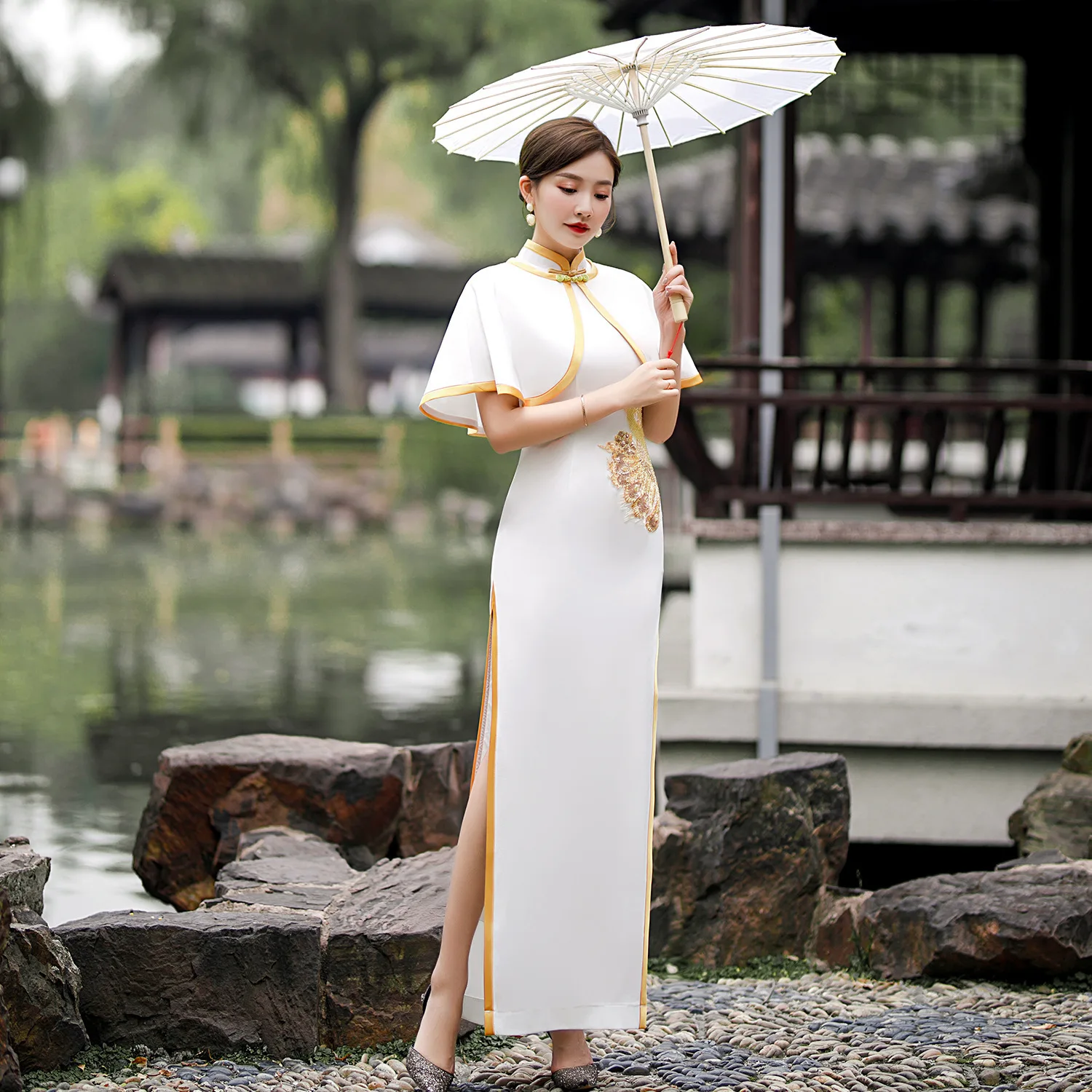 Chinese White Bride Wedding Dress Gown Sexy Women Rayon Cheongsam Vintage Mandarin Collar Qipao High Split Long Shawl Vestidos
Chinese White Bride Wedding Dress Gown Sexy Women Rayon Cheongsam Vintage Mandarin Collar Qipao High Split Long Shawl Vestidos