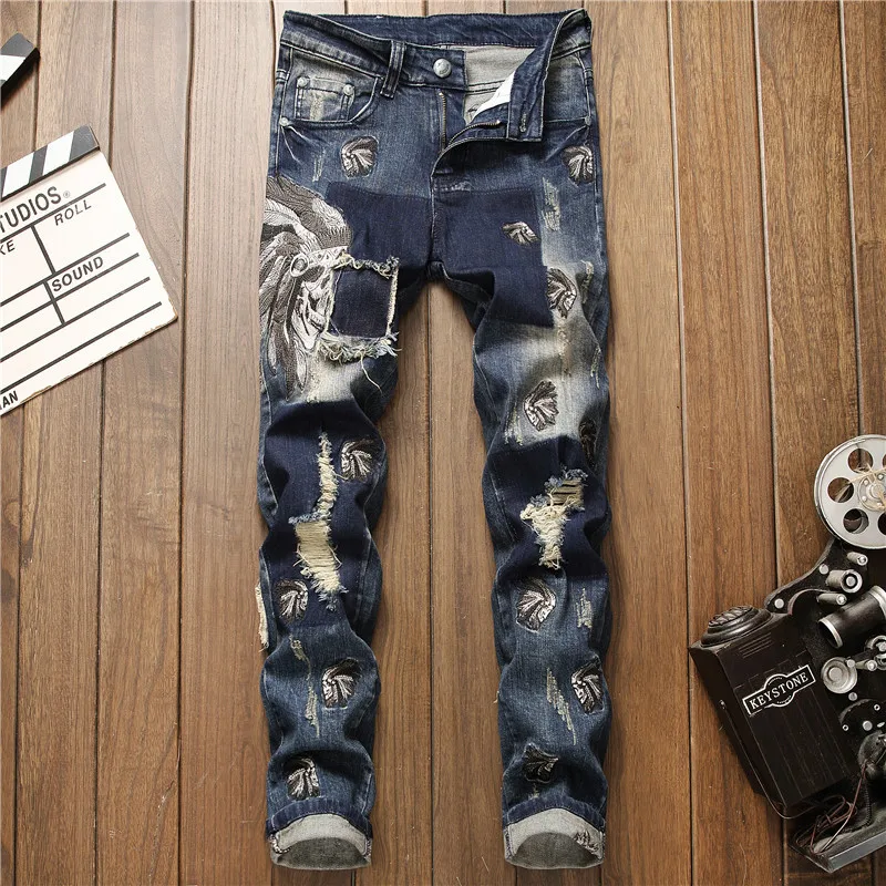 Autumn Winter Men's Fashion Ripped Stretch Jeans Indian Head Embroidered Patchwork Retro Denim Pants Hommes Straight Trousers
Autumn Winter Men's Fashion Ripped Stretch Jeans Indian Head Embroidered Patchwork Retro Denim Pants Hommes Straight Trousers