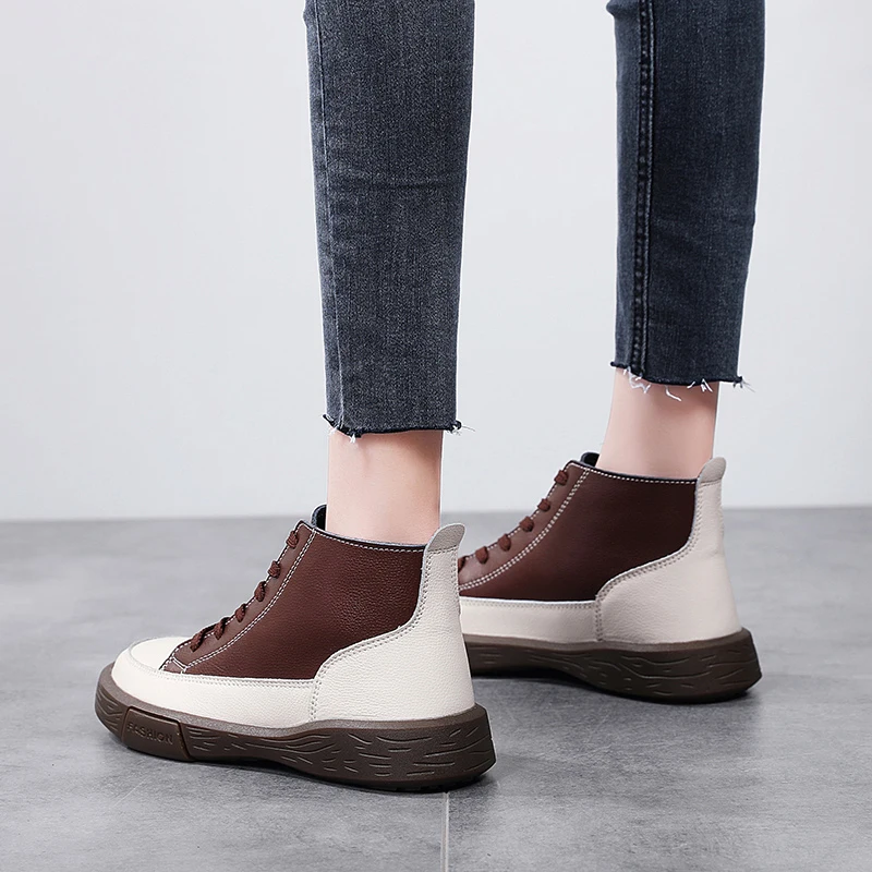 Martin boots for women in autumn and winter plus velvet British style short boots in 2021, new fashion western style hollow boot
Martin boots for women in autumn and winter plus velvet British style short boots in 2021, new fashion western style hollow boot