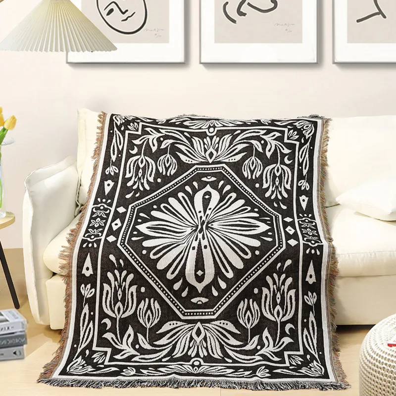 Nordic Home Decor Sofa Towel Leisure Blanket Tapestry Bedroom Soft Blankets Carpet Black White Patterns Throw Blankets Cape
Nordic Home Decor Sofa Towel Leisure Blanket Tapestry Bedroom Soft Blankets Carpet Black White Patterns Throw Blankets Cape