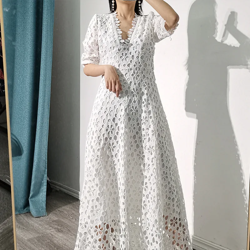 Vintage Green Print Dress For Women V Collar Lantern Long Sleeve High Waist Lace Up Maxi Dresses Female 2021 Fashion New
Vintage Green Print Dress For Women V Collar Lantern Long Sleeve High Waist Lace Up Maxi Dresses Female 2021 Fashion New