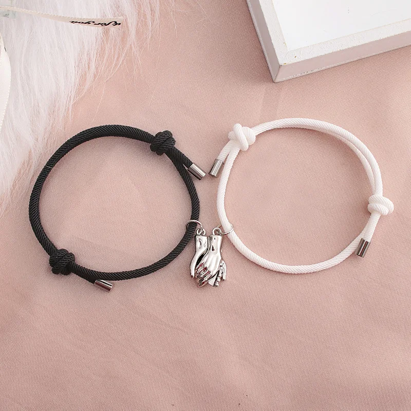 Fashion 2 Pieces Lover Bracelet Adjustable Paired Magnet Braclet Romantic Hold Hands Couple Braslet Gift For Girlfriend Joias
Fashion 2 Pieces Lover Bracelet Adjustable Paired Magnet Braclet Romantic Hold Hands Couple Braslet Gift For Girlfriend Joias