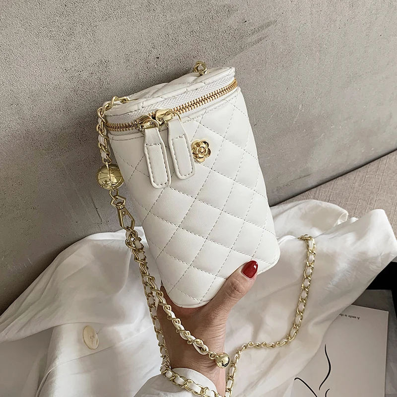 Lattice Mini Bucket bag Crossbody bag 2021 Spring New Quality PU Leather Women's Designer Handbag Chain Shoulder Messenger Bag
Lattice Mini Bucket bag Crossbody bag 2021 Spring New Quality PU Leather Women's Designer Handbag Chain Shoulder Messenger Bag