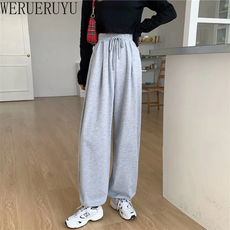 Новинка, модный Свободный спортивный костюм, шаровары, черные брюки, женская одежда, осенне-зимние спортивные брюки с высокой талией, женски...
Новинка, модный Свободный спортивный костюм, шаровары, черные брюки, женская одежда, осенне-зимние спортивные брюки с высокой талией, женски...