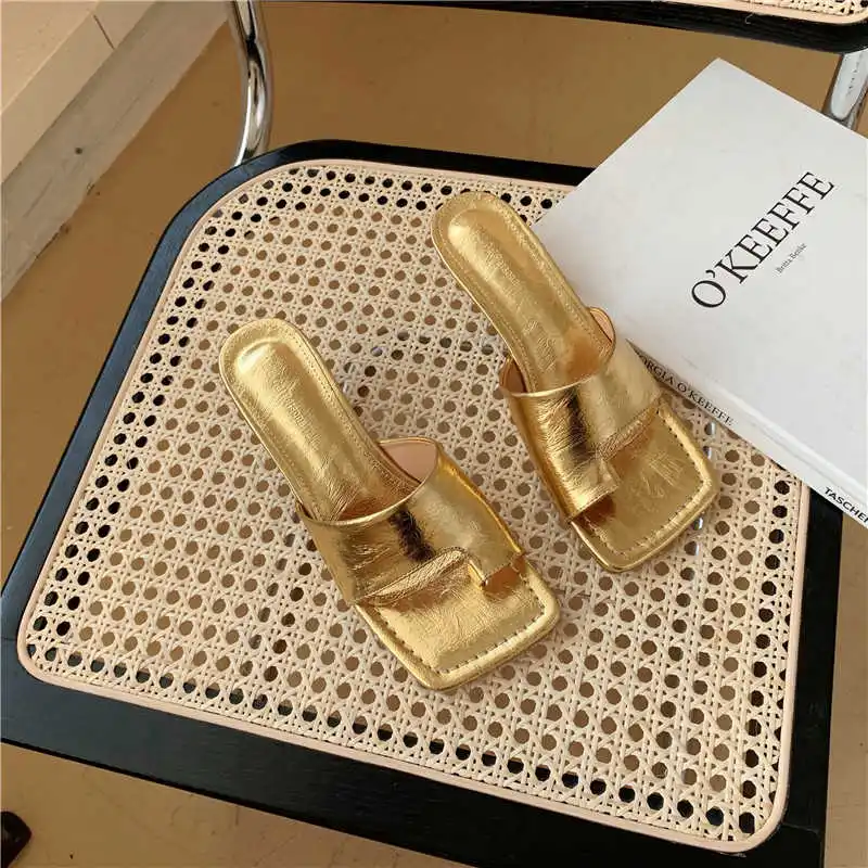 2021 new fashion square head clip foot high heel sandal
2021 new fashion square head clip foot high heel sandal