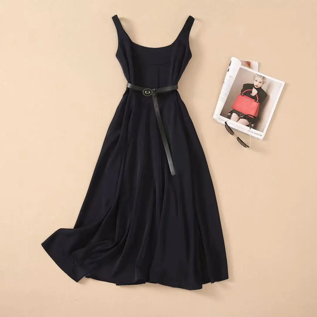 She Beaty Runway Dress 2021 New Fashion Vintage Elegant Sexy Backless Sleeveless A-Line Solid Black Party Midi Dresses For Women
She Beaty Runway Dress 2021 New Fashion Vintage Elegant Sexy Backless Sleeveless A-Line Solid Black Party Midi Dresses For Women