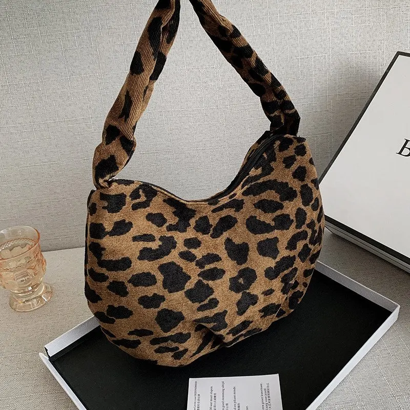 Women's Bag Popular Hand-held Armpit 2022 New Trendy Fashion Leopard Print One-shoulder Diagonal Bag Women Handbags
Women's Bag Popular Hand-held Armpit 2022 New Trendy Fashion Leopard Print One-shoulder Diagonal Bag Women Handbags