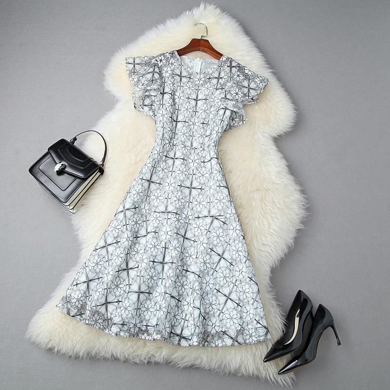 superior 2021 new quality summer Mini sexy Lace flowers dress Women Celebrities Short Sleeve Dress Leisure girl party dresses
superior 2021 new quality summer Mini sexy Lace flowers dress Women Celebrities Short Sleeve Dress Leisure girl party dresses