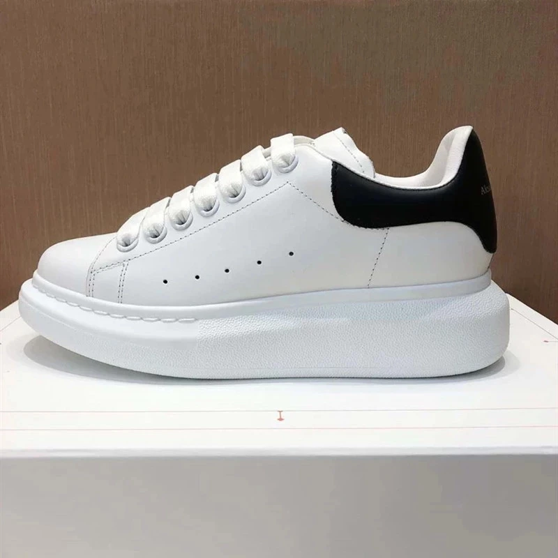 Original Luxury Designer Alexanders Shoes Fashion New High Platform Brand White Sneaker Casual Couple Trainer Men Women Zapatos
Original Luxury Designer Alexanders Shoes Fashion New High Platform Brand White Sneaker Casual Couple Trainer Men Women Zapatos