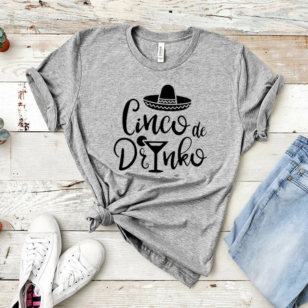 Cinco De Drinko Printing Women T-shirt Cute The Cowboy Hat Unisex Comfort Shirt Cinco De Mayo Lady Hipster Tops Fashiont Tee
Cinco De Drinko Printing Women T-shirt Cute The Cowboy Hat Unisex Comfort Shirt Cinco De Mayo Lady Hipster Tops Fashiont Tee