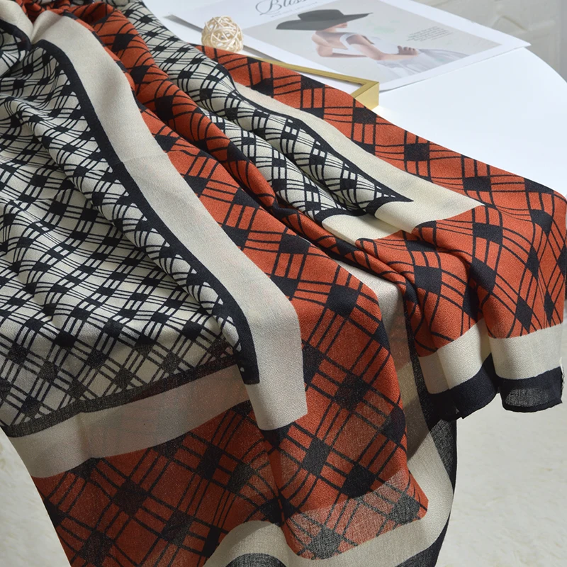 2020 Brand Autumn winter women beach quality shawl cotton scarf lady fashion scarves bandana pashmina wrap hijab muffler
2020 Brand Autumn winter women beach quality shawl cotton scarf lady fashion scarves bandana pashmina wrap hijab muffler