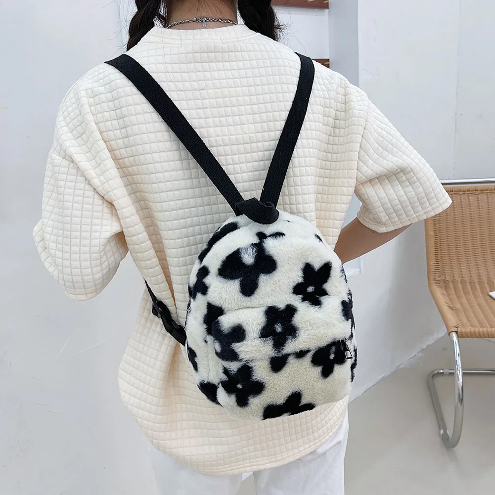 Fashion Preppy Style Women Flowers Printing Plush Backpack Casual Ladies Small Knapsack Mini Backpacks Young Girls School Bag
Fashion Preppy Style Women Flowers Printing Plush Backpack Casual Ladies Small Knapsack Mini Backpacks Young Girls School Bag