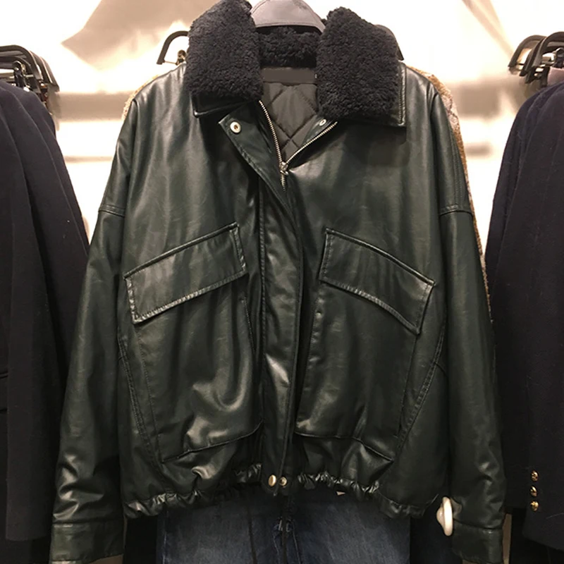2020 Autumn Winter Thick Faux Leather Jacket Women Casual Warm Fur Collar Zipper Biker Coat Female Loose Bomber Outerwear Ladies 
2020 Autumn Winter Thick Faux Leather Jacket Women Casual Warm Fur Collar Zipper Biker Coat Female Loose Bomber Outerwear Ladies