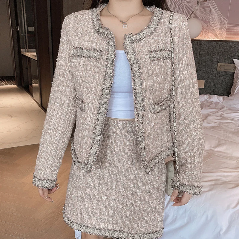 Women Vintage Temperament Tweed Two Piece Sets Beading Woolen Jackets Outerwear High Waist A-line Mini Skirt Outfits
Women Vintage Temperament Tweed Two Piece Sets Beading Woolen Jackets Outerwear High Waist A-line Mini Skirt Outfits