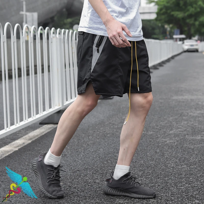 RHUDE Pants Men Women Summer Fashion Casual Reflective Letter Print High Quality Joggers Knee Length Sweatpants Summer 
RHUDE Pants Men Women Summer Fashion Casual Reflective Letter Print High Quality Joggers Knee Length Sweatpants Summer