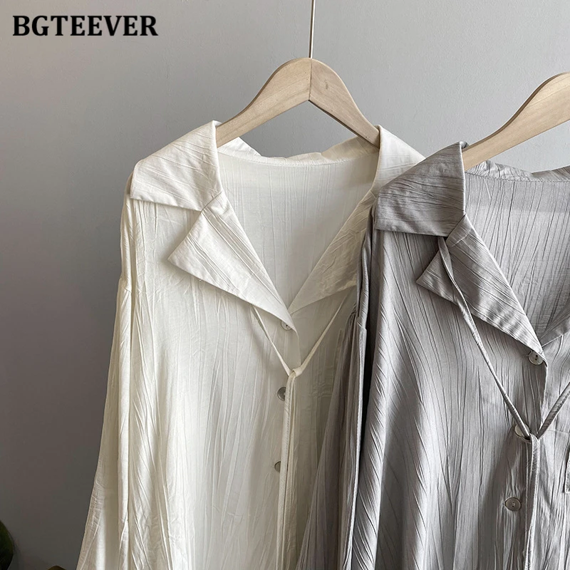 BGTEEVER Autumn Turn-down Collar Solid Women Blouses 2021 Casual Pockets Single-breasted Female Shirts Ladies Tops Blusas
BGTEEVER Autumn Turn-down Collar Solid Women Blouses 2021 Casual Pockets Single-breasted Female Shirts Ladies Tops Blusas