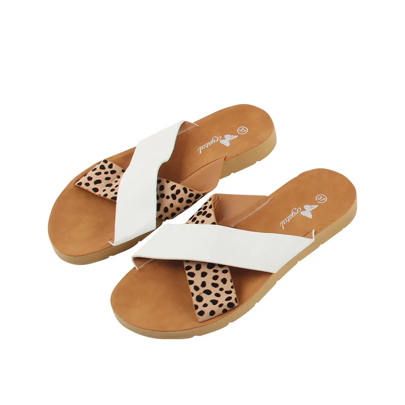Women Slippers And Sandals Summer New Style Outer Wear Fashion Casual Flat-bottomed Round Head Comfortable Breathable Slippers
Women Slippers And Sandals Summer New Style Outer Wear Fashion Casual Flat-bottomed Round Head Comfortable Breathable Slippers