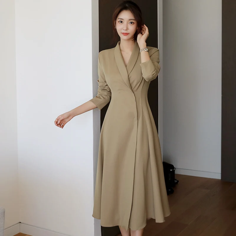 2020 autumn and winter new Korean style OL temperament suit collar waist big skirt professional long windbreaker jacket
