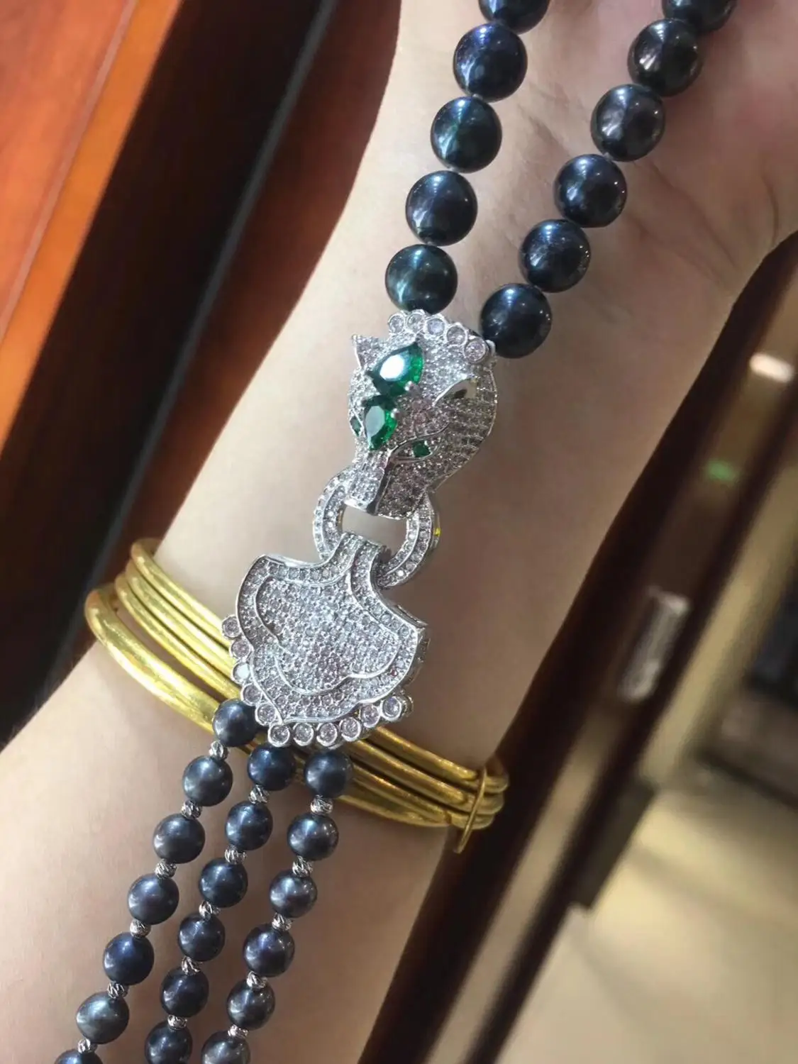 922 FINE JEWELRY NATURAL FRESH WATER PEARL 9-10MM BLACK PEALS LEOPARD NECKLACES FOR WOMEN FINE PEARLS NECKLACES
922 FINE JEWELRY NATURAL FRESH WATER PEARL 9-10MM BLACK PEALS LEOPARD NECKLACES FOR WOMEN FINE PEARLS NECKLACES