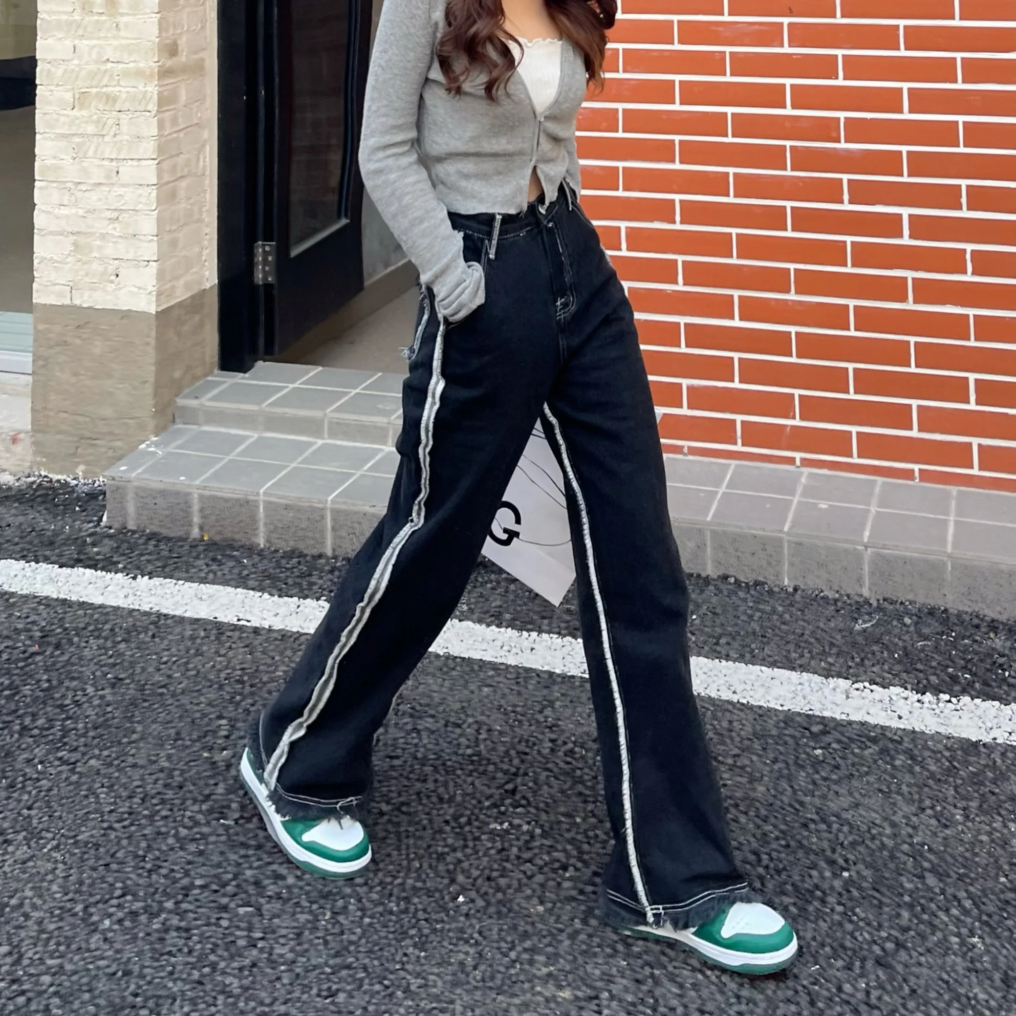 Fleece Autumn And Winter Retro Washed Broken Stitching Loose High Waist Straight Brushed Jeans Women Casual Jeans
Fleece Autumn And Winter Retro Washed Broken Stitching Loose High Waist Straight Brushed Jeans Women Casual Jeans