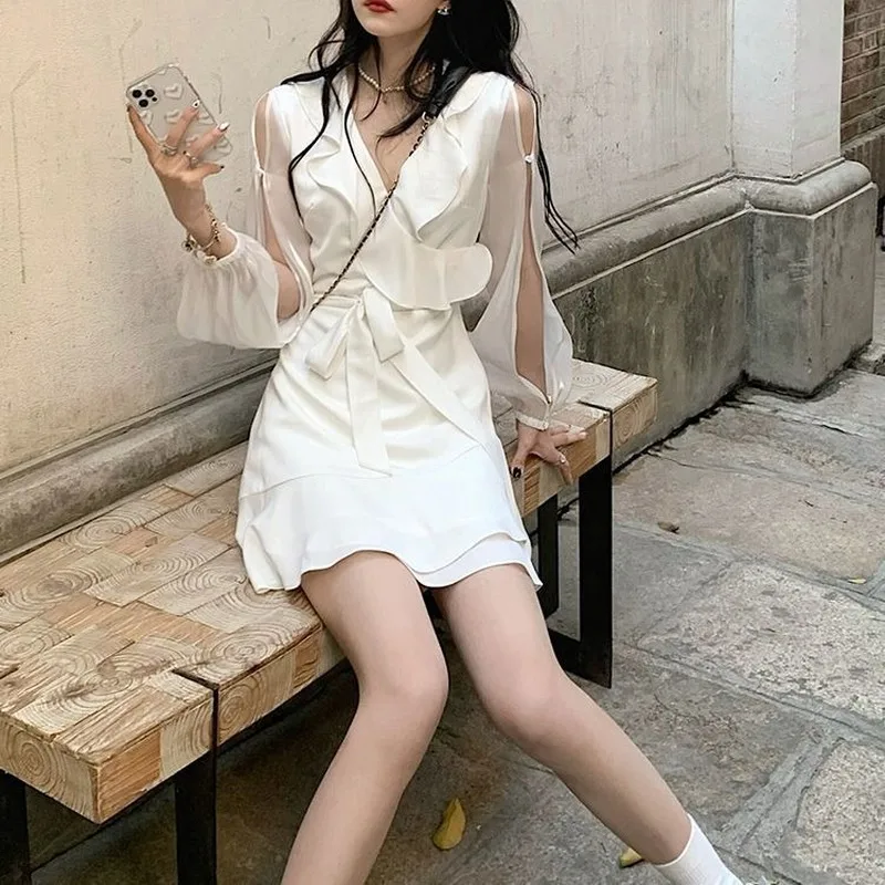 Korean Elegant Party Beach Dress 2021 Summer Elegant Mini Dress Woman One Piece Dresses Female Lantern Sieeve Office Lady V-Neck
Korean Elegant Party Beach Dress 2021 Summer Elegant Mini Dress Woman One Piece Dresses Female Lantern Sieeve Office Lady V-Neck