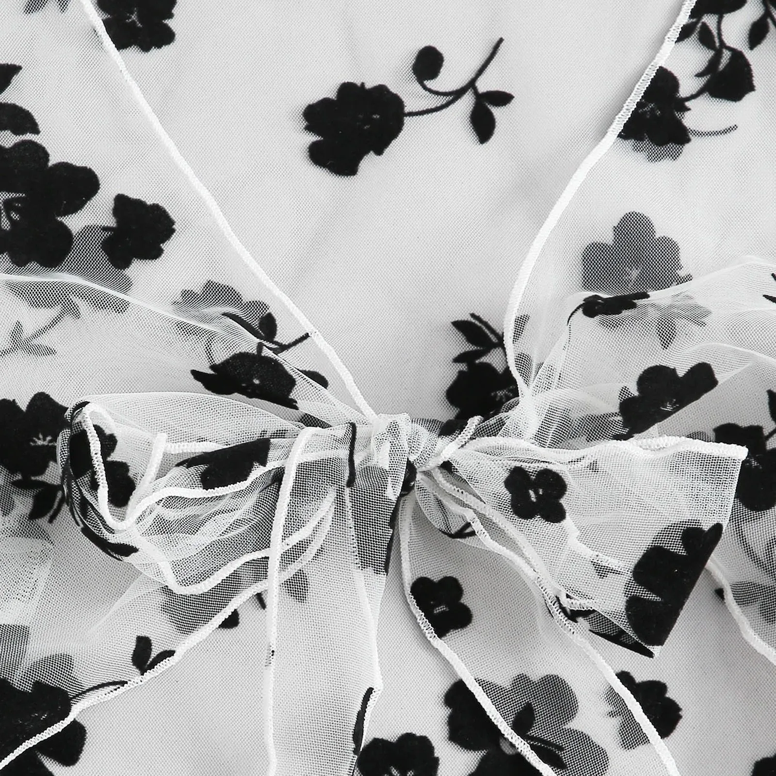 Lingerie Sexy Women's Underwear Floral Embroidery Erotic Lingerie Set Lace Transparent Sexy Things Female Underwear Set
Lingerie Sexy Women's Underwear Floral Embroidery Erotic Lingerie Set Lace Transparent Sexy Things Female Underwear Set