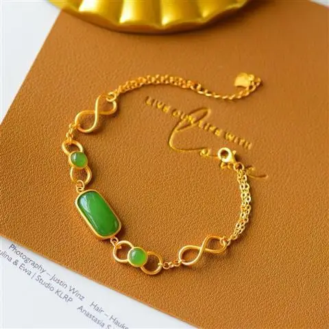 Natural Jasper Bracelet for Women Affordable Luxury Fashion Simple S925 Sterling Silver Gilding Inlaid Cold Style Square Bracele
Natural Jasper Bracelet for Women Affordable Luxury Fashion Simple S925 Sterling Silver Gilding Inlaid Cold Style Square Bracele