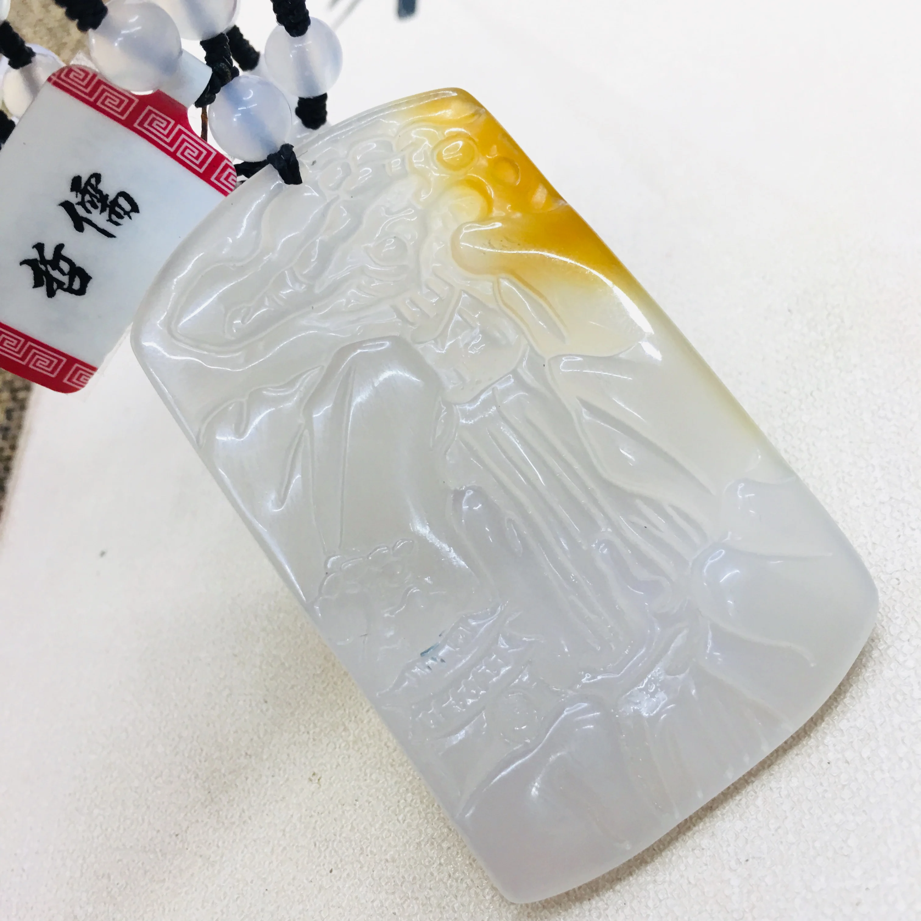 Natural Brazilian ice bottom chalcedony jade carving two-color mountain water pendant with chalcedony beads necklace men's women 
Natural Brazilian ice bottom chalcedony jade carving two-color mountain water pendant with chalcedony beads necklace men's women