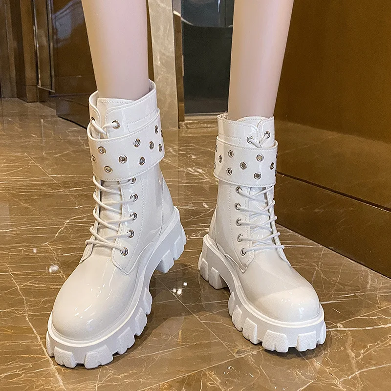 2022 Martin boots female British style spring and autumn thick-soled women's shoes high-heel motorcycle boots ins mid-tube boots
2022 Martin boots female British style spring and autumn thick-soled women's shoes high-heel motorcycle boots ins mid-tube boots