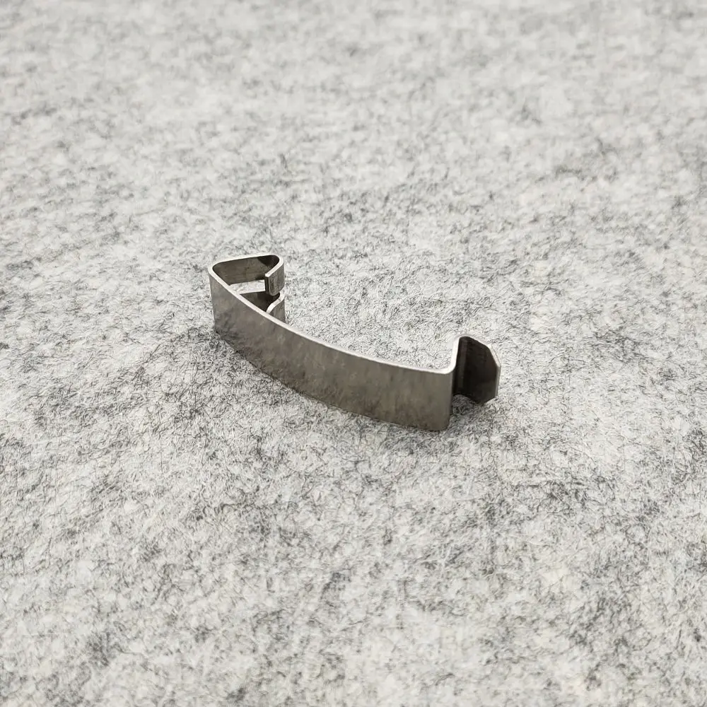 Зажим-клипса для воздушного фильтра A6 Q7 Touareg, 1 шт.
Зажим-клипса для воздушного фильтра A6 Q7 Touareg, 1 шт.