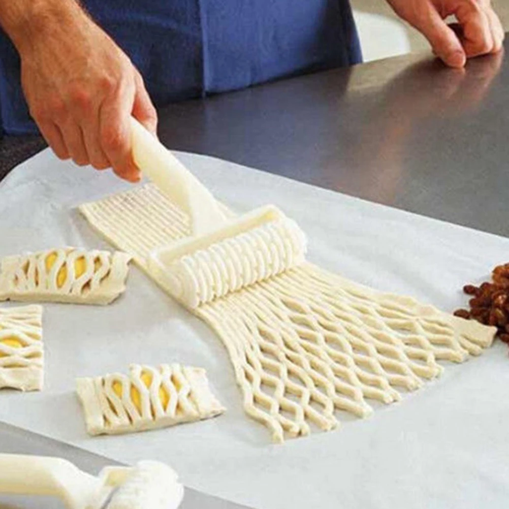 Plastic Baking Tool Cookie Pie Pizza Bread Pastry Lattice Roller White Cutter Dough Bakery Roller Cutter Kitchen accessories
Plastic Baking Tool Cookie Pie Pizza Bread Pastry Lattice Roller White Cutter Dough Bakery Roller Cutter Kitchen accessories