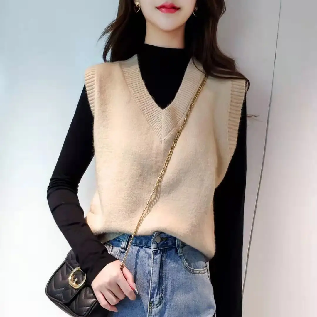 Olomm Knitted Waistcoat Girl Autumn New VNeck Sweater Korean Loose Versatile Vest Women Chalecos Para Mujer Hot Manteau Hiver
Olomm Knitted Waistcoat Girl Autumn New VNeck Sweater Korean Loose Versatile Vest Women Chalecos Para Mujer Hot Manteau Hiver