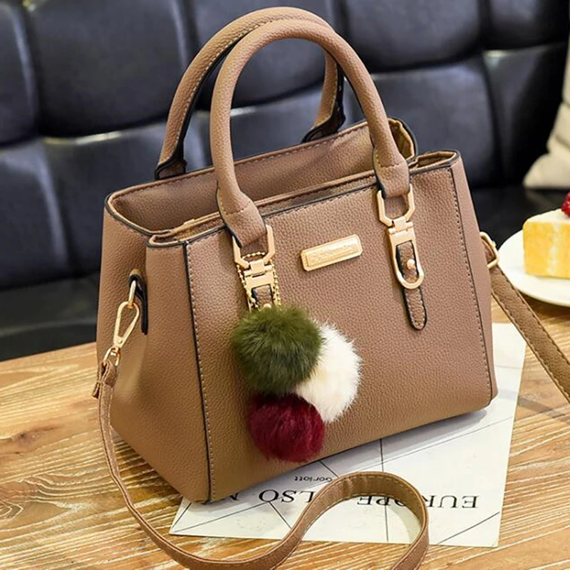 PU Leather Handbag For Women Girl Fashion Tassel Messenger Bags With Ball Bolsa Female Shoulder Bags Ladies Party Crossby Bag
PU Leather Handbag For Women Girl Fashion Tassel Messenger Bags With Ball Bolsa Female Shoulder Bags Ladies Party Crossby Bag