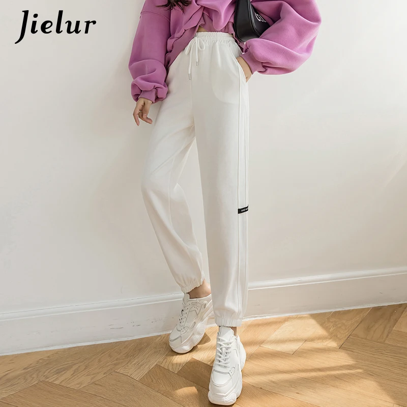 Jielur New Autumn Gray Sweatpants Women White Loose Casual Pants Drawstring Harem Pants Female Pocket Trousers Jogger Streetwear
Jielur New Autumn Gray Sweatpants Women White Loose Casual Pants Drawstring Harem Pants Female Pocket Trousers Jogger Streetwear