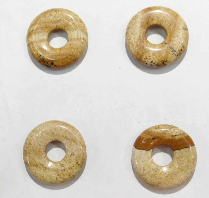 wholesale 30pcs high quality natural stone white jades circle donut pendant 18mm for jewelry making necklace pendant accessories
wholesale 30pcs high quality natural stone white jades circle donut pendant 18mm for jewelry making necklace pendant accessories