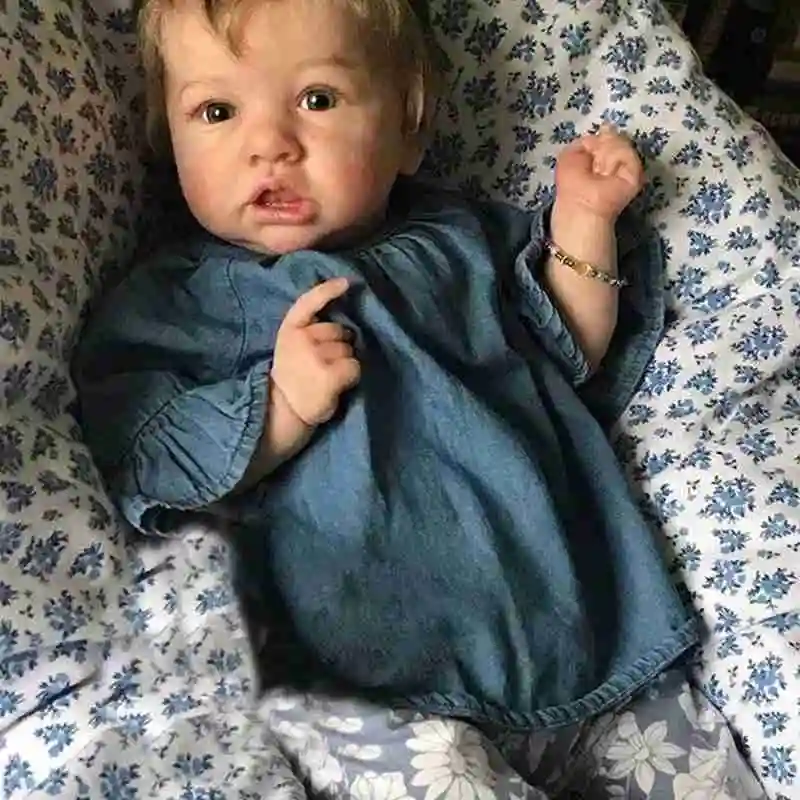 Realistic 22'' Sweet Rebirth Baby Doll Girl Dress Style Random baby toys T9C7
Realistic 22'' Sweet Rebirth Baby Doll Girl Dress Style Random baby toys T9C7