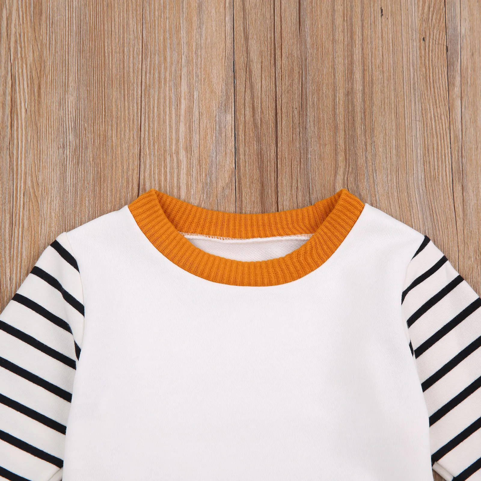 Two Piece Newborn Baby Boys Autumn Sets Long Sleeve Patchwork O Neck Tops Striped Pants Infant Toddler Casual Outfits 0-24M
Two Piece Newborn Baby Boys Autumn Sets Long Sleeve Patchwork O Neck Tops Striped Pants Infant Toddler Casual Outfits 0-24M
