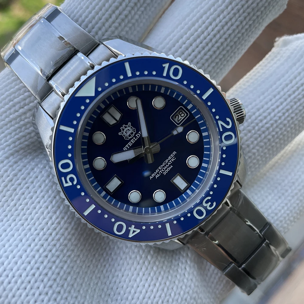 STEELDIVE Official SD1968 44MM Ceramic Men's Top Luxury 300M Water Resistance Sapphire Glass NH35 Stainless Steel Dive Watch
STEELDIVE Official SD1968 44MM Ceramic Men's Top Luxury 300M Water Resistance Sapphire Glass NH35 Stainless Steel Dive Watch