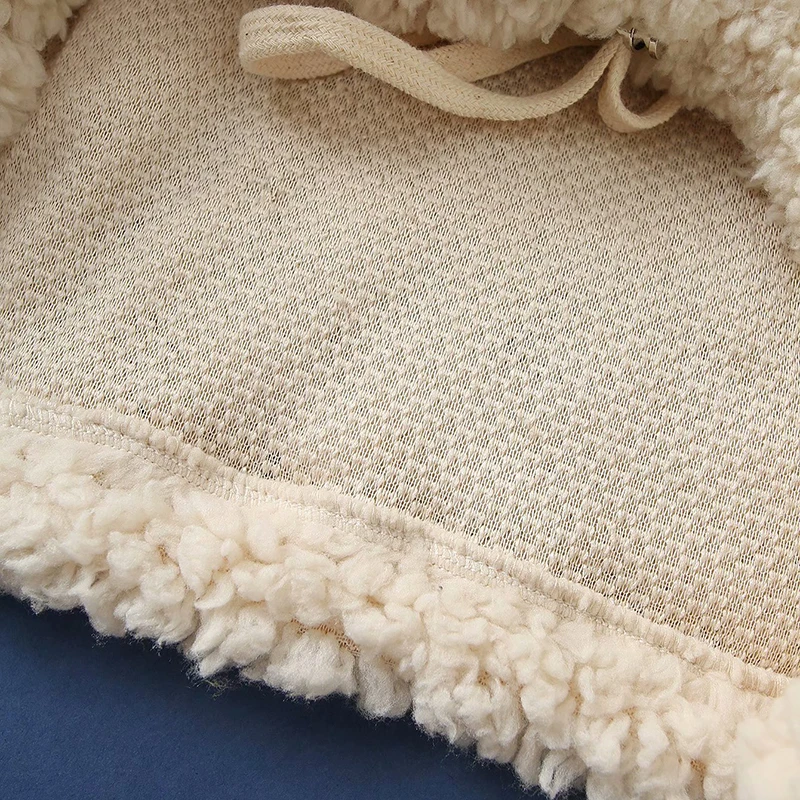 HWLZLTZHT Winter Autumn Plush Fleece Sweatshirt Women Casual Womens Sweatshirts Turtleneck Pullover Lambswool Ladies Outfits
HWLZLTZHT Winter Autumn Plush Fleece Sweatshirt Women Casual Womens Sweatshirts Turtleneck Pullover Lambswool Ladies Outfits