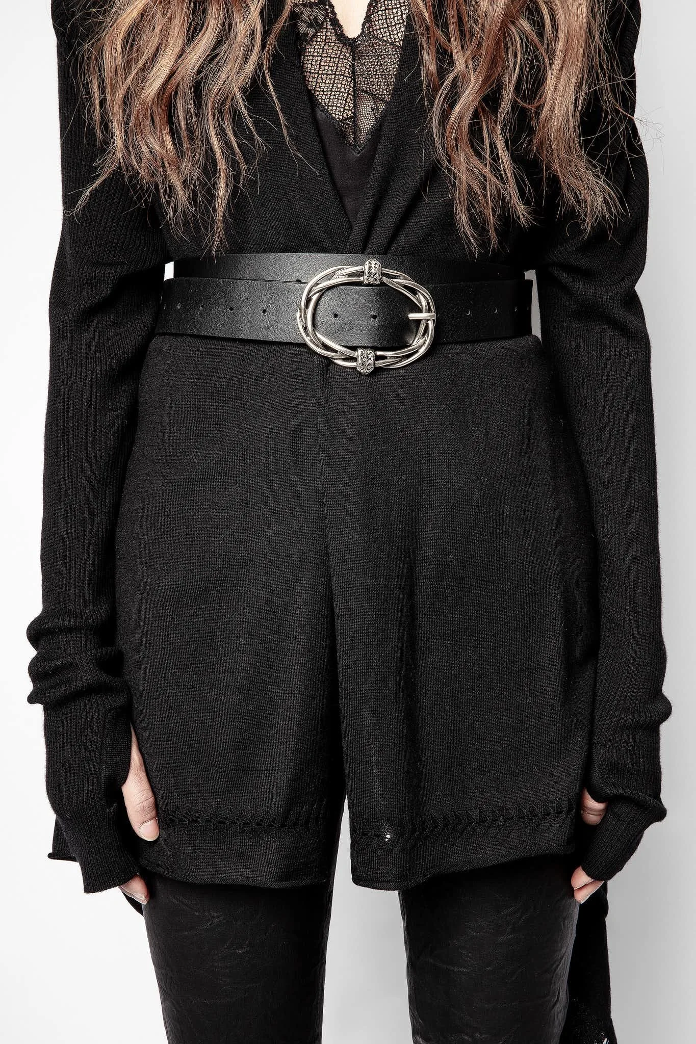 Black Leather Twisted Buckle Belt Women Vintage Adjustable by Hole 2021 Fashion Female Waistband
Black Leather Twisted Buckle Belt Women Vintage Adjustable by Hole 2021 Fashion Female Waistband