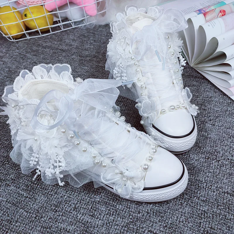 Increased 7 Cm Women's Single Shoes Spring And Autumn Exquisite Handmade Mesh Pearl Platform Canvas Wedding Shoes Fashion.
Increased 7 Cm Women's Single Shoes Spring And Autumn Exquisite Handmade Mesh Pearl Platform Canvas Wedding Shoes Fashion.