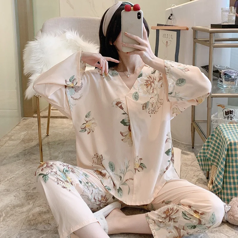 Artificial Cotton Pajamas Women's Spring Summer New Cotton Silk Floral Home Wear Casual Printed Viscose Plus Size Pajamas Suit
Artificial Cotton Pajamas Women's Spring Summer New Cotton Silk Floral Home Wear Casual Printed Viscose Plus Size Pajamas Suit